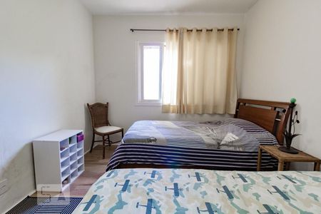 Casa à venda com 220m², 3 quartos e 2 vagasSuíte 1