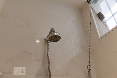 Casa à venda com 220m², 3 quartos e 2 vagasBanheiro da Suíte 2