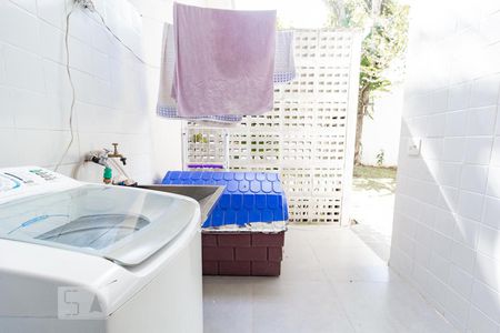 Casa à venda com 220m², 3 quartos e 2 vagasÁrea de Serviço