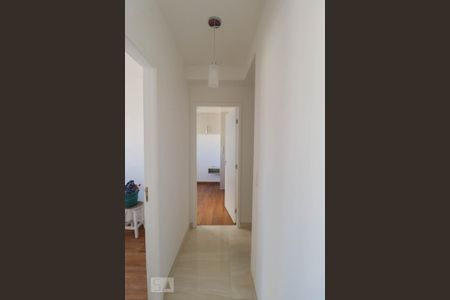 Corredor de apartamento para alugar com 2 quartos, 42m² em Vila Galvão, Guarulhos
