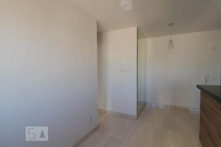 Sala de apartamento à venda com 2 quartos, 42m² em Vila Galvão, Guarulhos