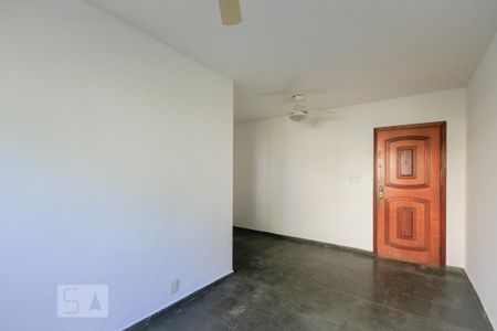 Apartamento à venda com 50m², 1 quarto e sem vaga Apartamento à venda com 50m², 1 quarto e sem vagaSala