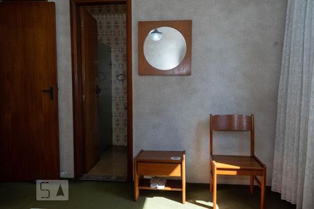 Casa à venda com 289m², 5 quartos e 6 vagasSuíte 2