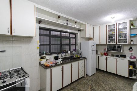 Casa para alugar com 690m², 5 quartos e 4 vagasCozinha