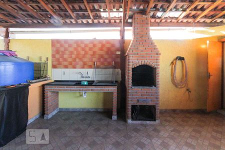 Casa para alugar com 690m², 5 quartos e 4 vagasSalão de festas