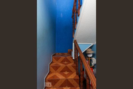 Casa para alugar com 690m², 5 quartos e 4 vagasescada