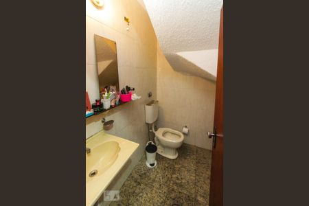 Casa para alugar com 690m², 5 quartos e 4 vagasBanheiro