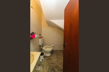 Casa para alugar com 690m², 5 quartos e 4 vagasBanheiro