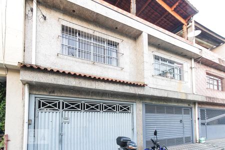 Casa para alugar com 690m², 5 quartos e 4 vagasFachada