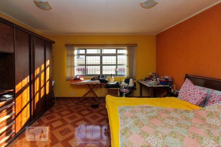 Casa para alugar com 690m², 5 quartos e 4 vagasSuite