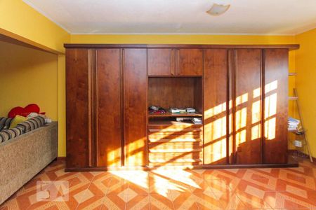 Casa para alugar com 690m², 5 quartos e 4 vagasSuite