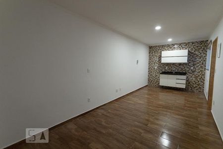 Quarto e Cozinha de apartamento para alugar com 1 quarto, 28m² em Vila Formosa, São Paulo