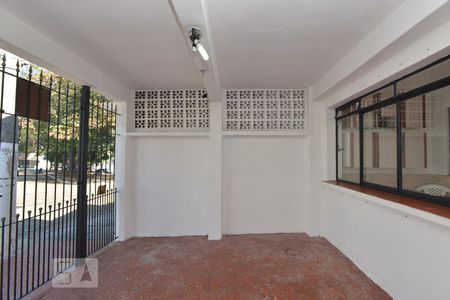 Casa à venda com 110m², 2 quartos e 1 vagaGaragem