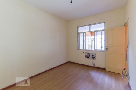 Casa para alugar com 120m², 3 quartos e sem vaga Casa para alugar com 120m², 3 quartos e sem vagaQuarto 1
