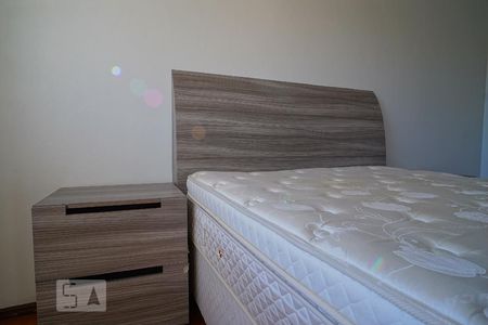 Quarto 1 de apartamento para alugar com 2 quartos, 69m² em Bom Fim, Porto Alegre