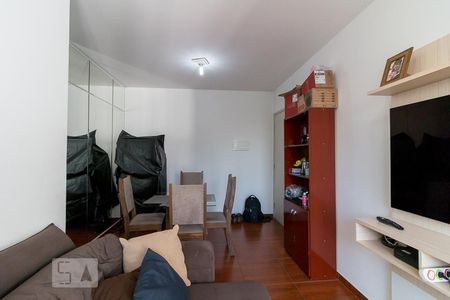 Sala de apartamento à venda com 2 quartos, 50m² em Jardim Flor da Montanha, Guarulhos