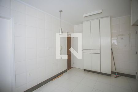 Apartamento à venda com 140m², 3 quartos e 2 vagasCozinha