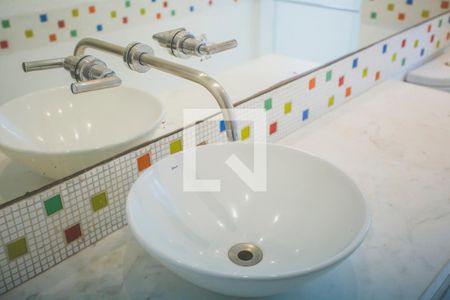 Apartamento à venda com 140m², 3 quartos e 2 vagasBanheiro 2