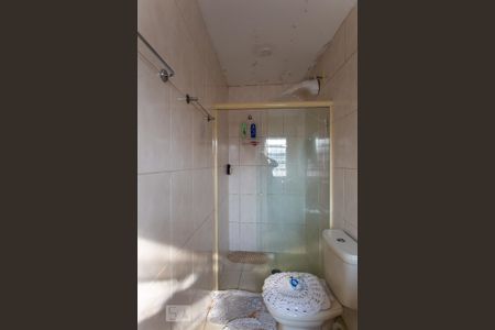 Casa à venda com 110m², 2 quartos e 1 vaga Casa à venda com 110m², 2 quartos e 1 vagaBanheiro