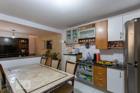 Casa à venda com 110m², 2 quartos e 1 vaga Casa à venda com 110m², 2 quartos e 1 vagaCozinha