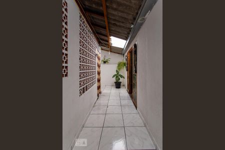Casa à venda com 110m², 2 quartos e 1 vaga Casa à venda com 110m², 2 quartos e 1 vagaCorredor