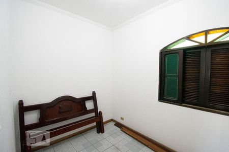 Quarto de casa para alugar com 1 quarto, 28m² em Jardim Satelite, São Paulo