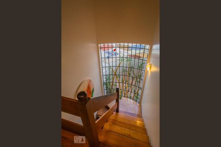 Casa à venda com 400m², 4 quartos e 4 vagasEscada