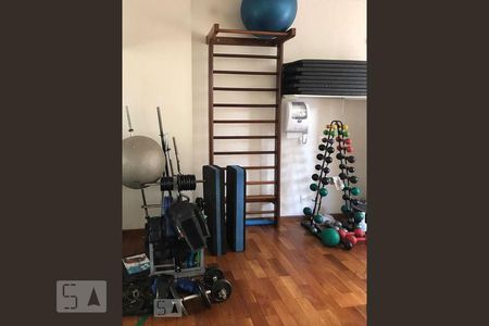 Casa para alugar com 78m², 2 quartos e 1 vaga Casa para alugar com 78m², 2 quartos e 1 vagaAcademia