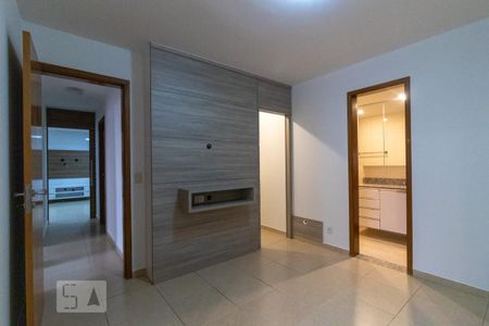 Apartamento para alugar com 110m², 3 quartos e 1 vagaSuíte