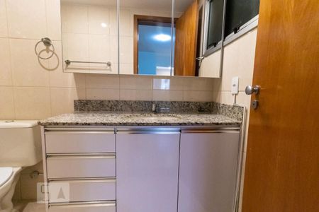 Apartamento para alugar com 110m², 3 quartos e 1 vagaBanheiro da Suíte - Armários