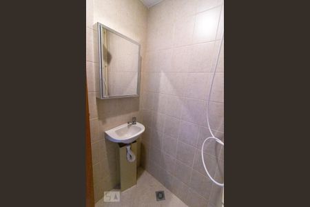 Apartamento para alugar com 110m², 3 quartos e 1 vagaÁrea de Serviço - Banheiro