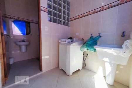 Casa à venda com 350m², 3 quartos e 5 vagasÁrea de Serviço