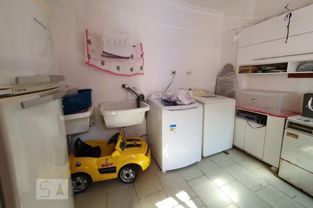 Casa à venda com 350m², 3 quartos e 5 vagasQuarto de Serviço