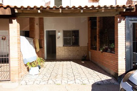 Casa de condomínio à venda com 80m², 2 quartos e 1 vagaFrente