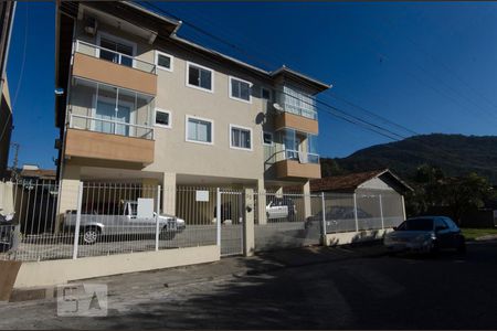 Apartamento para alugar com 68m², 2 quartos e 1 vagaFachada