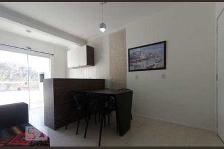 Sala de apartamento para alugar com 2 quartos, 68m² em Ingleses do Rio Vermelho, Florianópolis