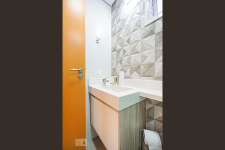 Apartamento à venda com 70m², 3 quartos e 2 vagasBanheiro social