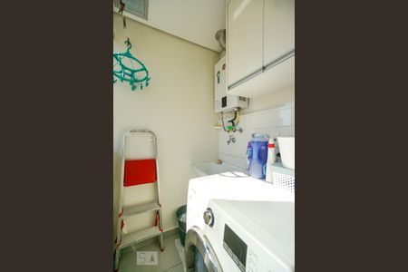 Apartamento à venda com 70m², 3 quartos e 2 vagasÁrea de serviço