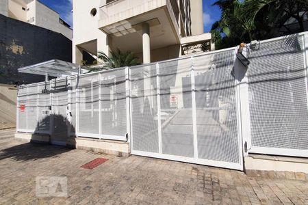 Apartamento para alugar com 41m², 1 quarto e 1 vaga Apartamento para alugar com 41m², 1 quarto e 1 vagaFachada