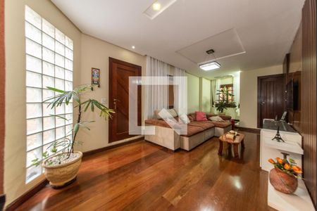 Sala de casa para alugar com 4 quartos, 250m² em Santa Paula, São Caetano do Sul