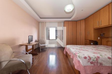 Casa à venda com 250m², 3 quartos e 2 vagas Casa à venda com 250m², 3 quartos e 2 vagasSuíte