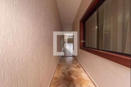 Casa à venda com 250m², 3 quartos e 2 vagas Casa à venda com 250m², 3 quartos e 2 vagasCorredor de Entrada