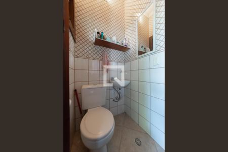 Casa à venda com 250m², 3 quartos e 2 vagas Casa à venda com 250m², 3 quartos e 2 vagasEspaço Gourmet - Lavabo