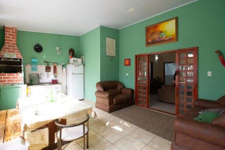 Casa à venda com 320m², 5 quartos e 4 vagas Casa à venda com 320m², 5 quartos e 4 vagasEspaço Gourmet