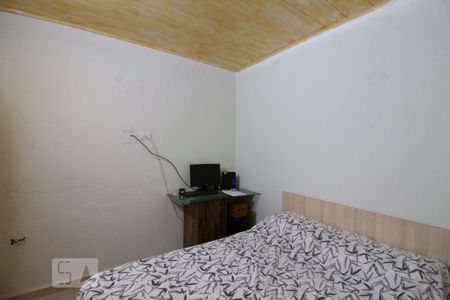 Casa à venda com 320m², 5 quartos e 4 vagas Casa à venda com 320m², 5 quartos e 4 vagasQuarto 4