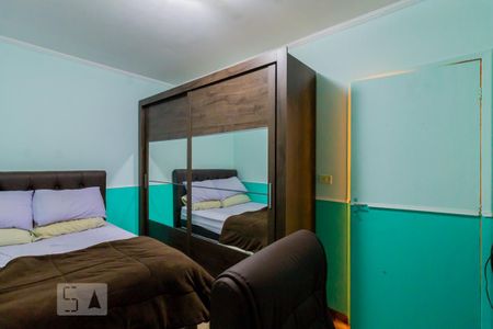 Casa à venda com 320m², 5 quartos e 4 vagas Casa à venda com 320m², 5 quartos e 4 vagasQuarto 2