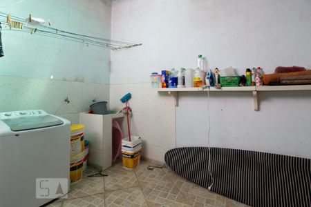 Casa à venda com 320m², 5 quartos e 4 vagas Casa à venda com 320m², 5 quartos e 4 vagasÁrea de Serviço