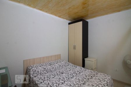 Casa à venda com 320m², 5 quartos e 4 vagas Casa à venda com 320m², 5 quartos e 4 vagasQuarto 4