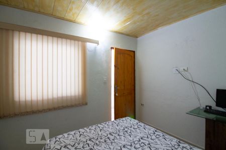 Casa à venda com 320m², 5 quartos e 4 vagas Casa à venda com 320m², 5 quartos e 4 vagasQuarto 4