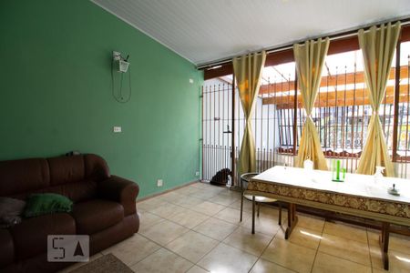 Casa à venda com 320m², 5 quartos e 4 vagas Casa à venda com 320m², 5 quartos e 4 vagasEspaço Gourmet